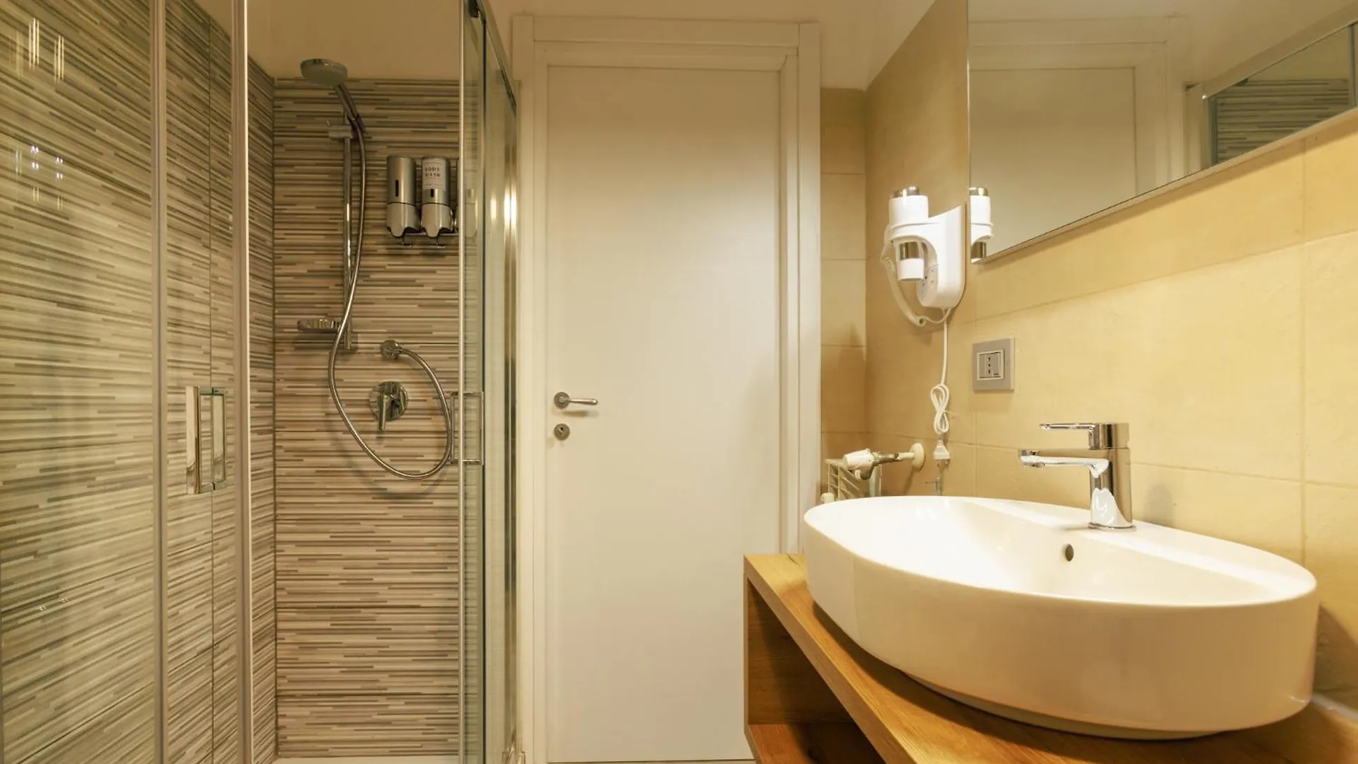 Casa Dei Papi - Guest House Rome Apartment